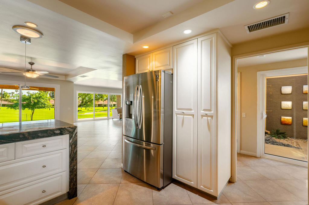 Chaparral C.C. - Residential