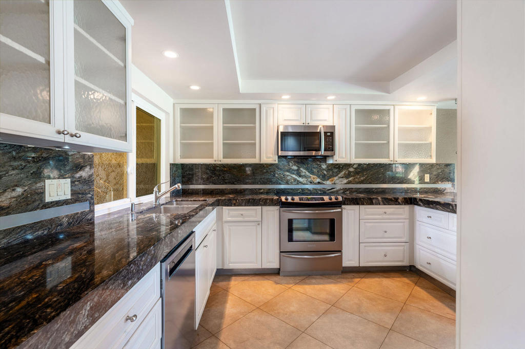 Chaparral C.C. - Residential