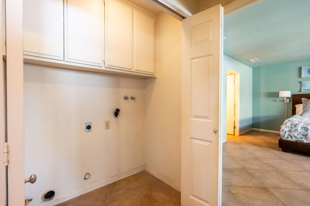 Chaparral C.C. - Residential