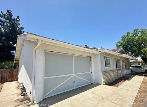 1185 Sapphire Place Hemet CA 92543