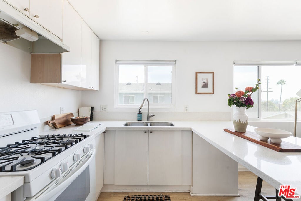 710 Bernard Street 1