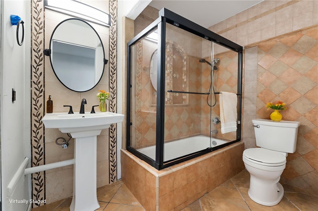 Lake Condos (CM) - Residential