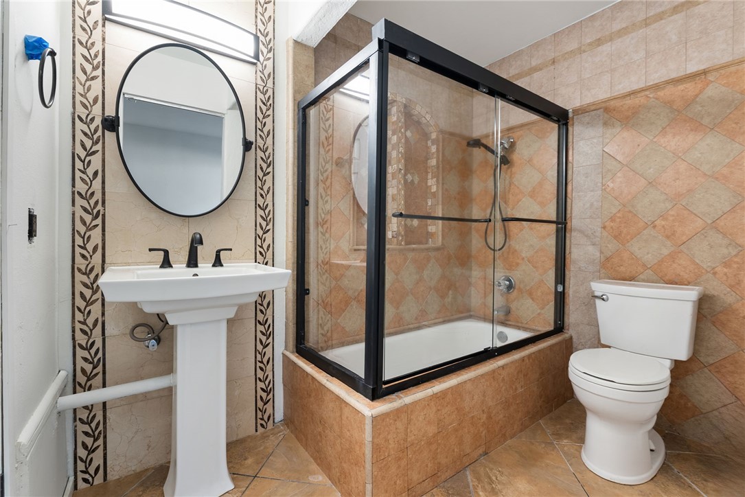 Lake Condos (CM) - Residential