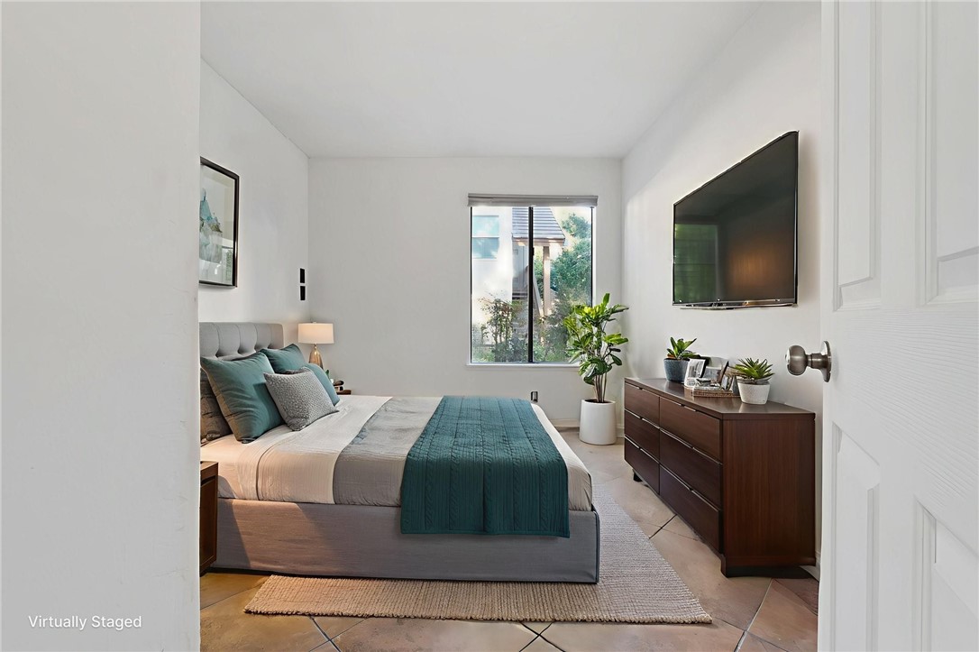 Lake Condos (CM) - Residential