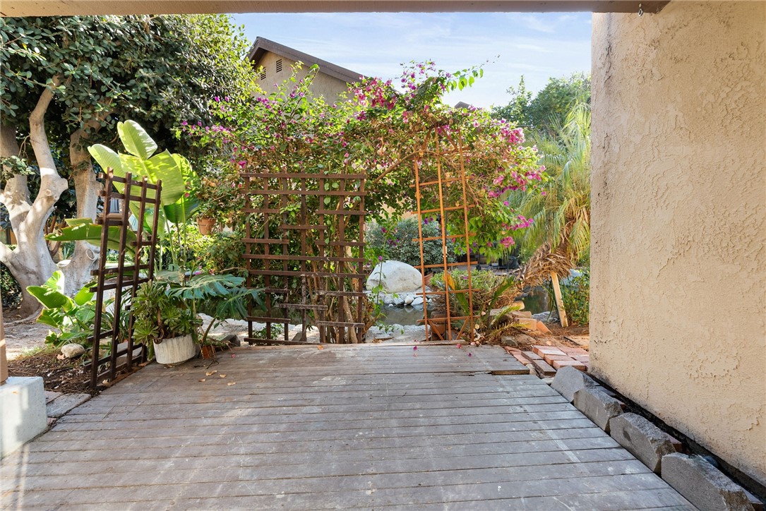 Lake Condos (CM) - Residential