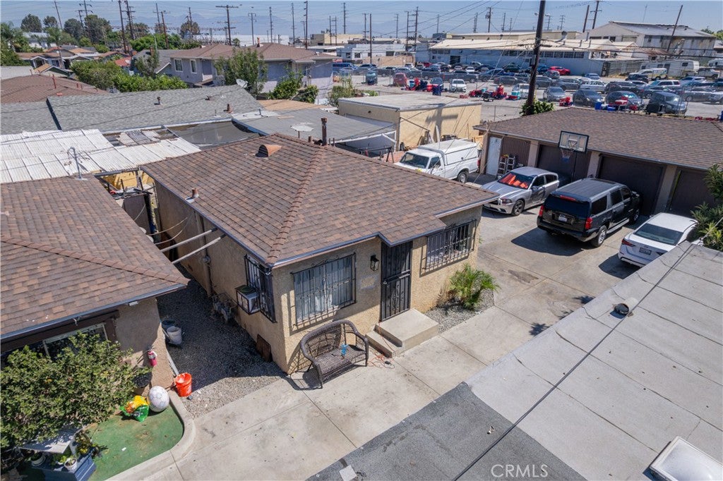 6322 Bissell Avenue