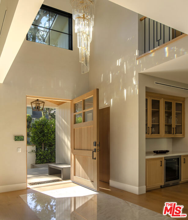 196 S Greenfield Avenue