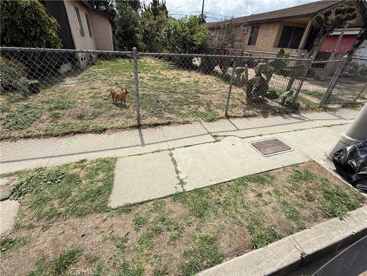 10734 WEIGAND AVE, LOS ANGELES, CA 90059 - Image 5bcaf8d21fde7559778c3b2ecb26cbc3/15849755