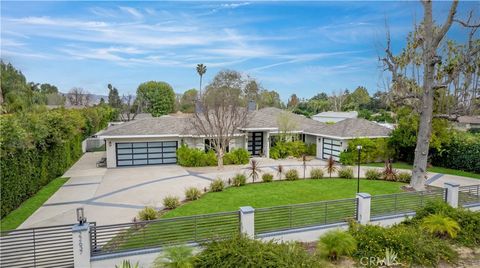 22637 Erwin Street Woodland Hills CA 91367