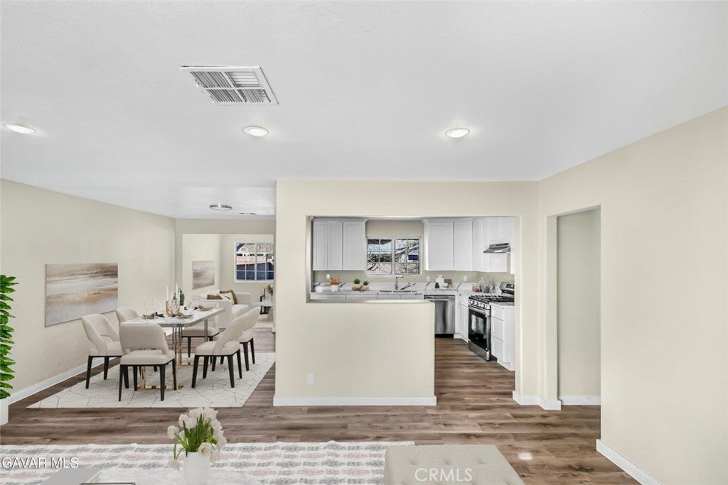45503 11th Street West