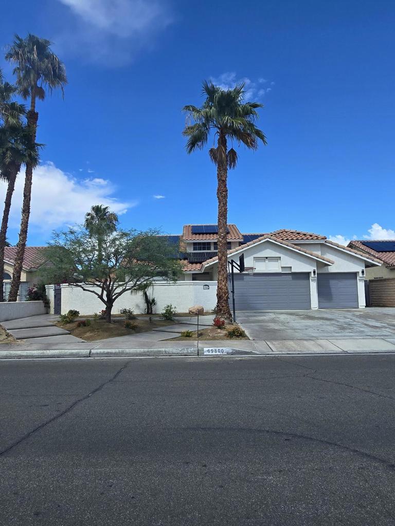 More photos to come this coming week.Century Park area! Remodeled home. 4 bedrooms and 3 bathrooms, 3 car garage, pool and spa, individual laundry room. amazing mountain views. solar panels Near High School, Elementary and Junior High. Walking distance to multiple shopping areas. Priced for quick sale