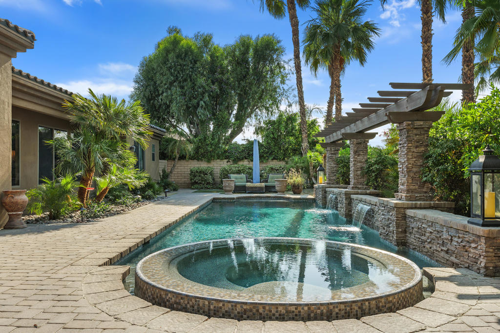78494 Blackstone Court