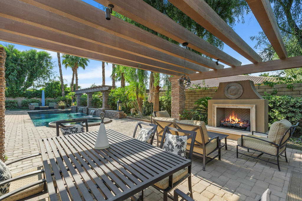 78494 Blackstone Court