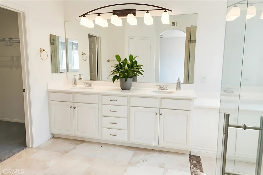 Greystone Keys (GREK) - Residential Lease