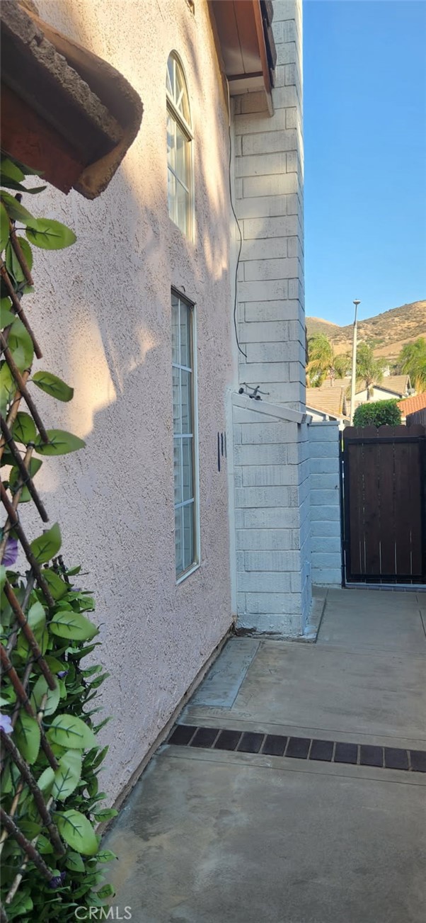 14526 Hillcrest Drive