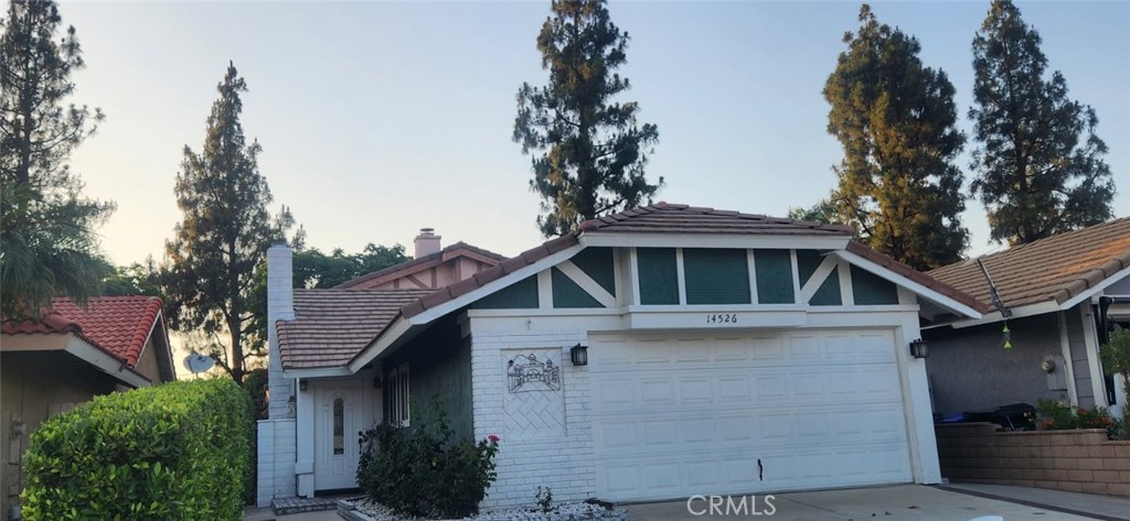 14526 Hillcrest Drive