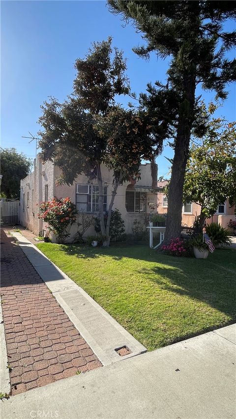 8933 Bowman Avenue South Gate CA 90280