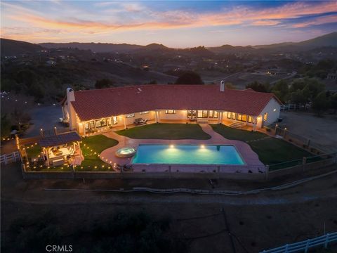 38460 King Court Murrieta CA 92562