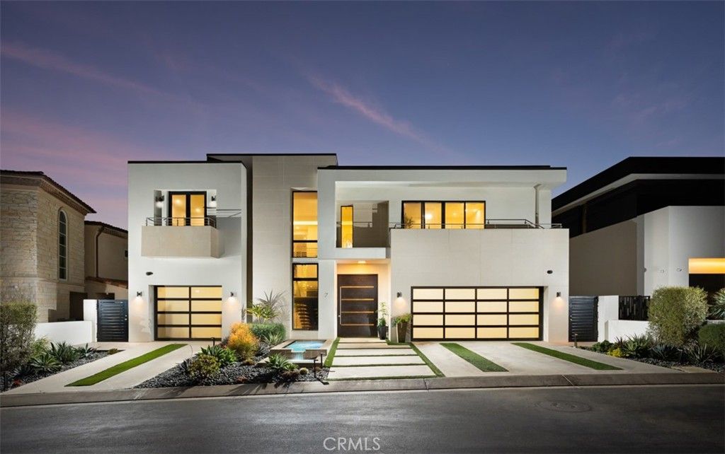 Photo of 7 Pacific Wave Cir, Dana Point, CA 92629 (MLS # OC25280233)