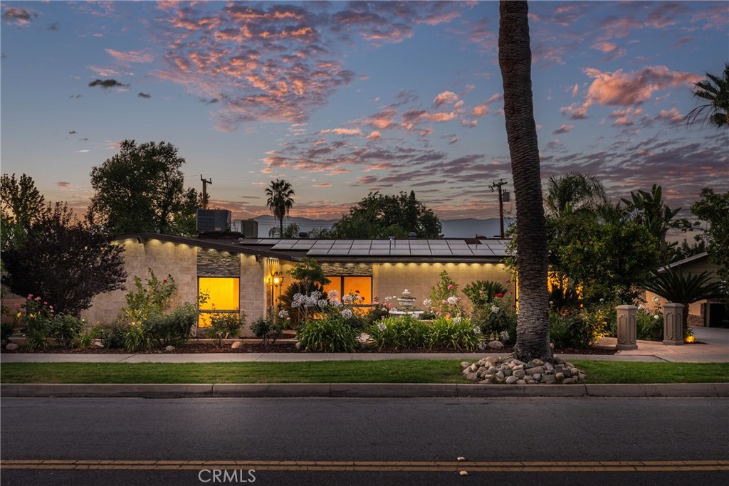 1244 W Highland