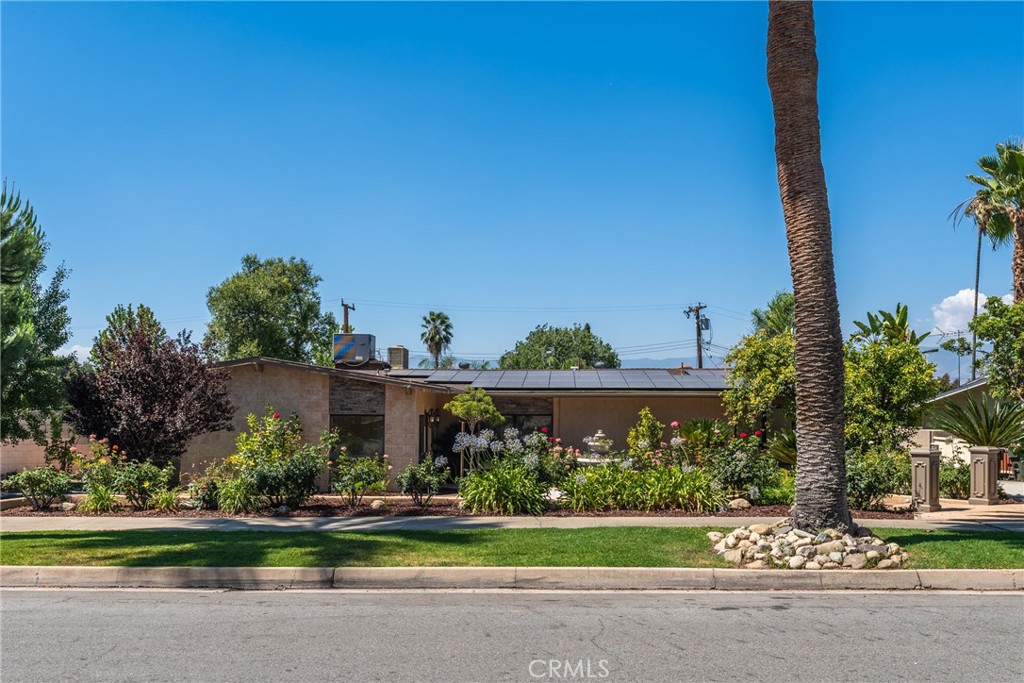 1244 W Highland