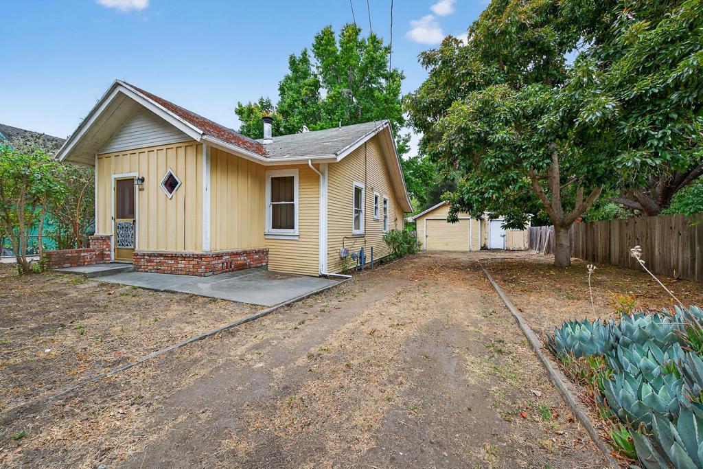 3475 N Main Street