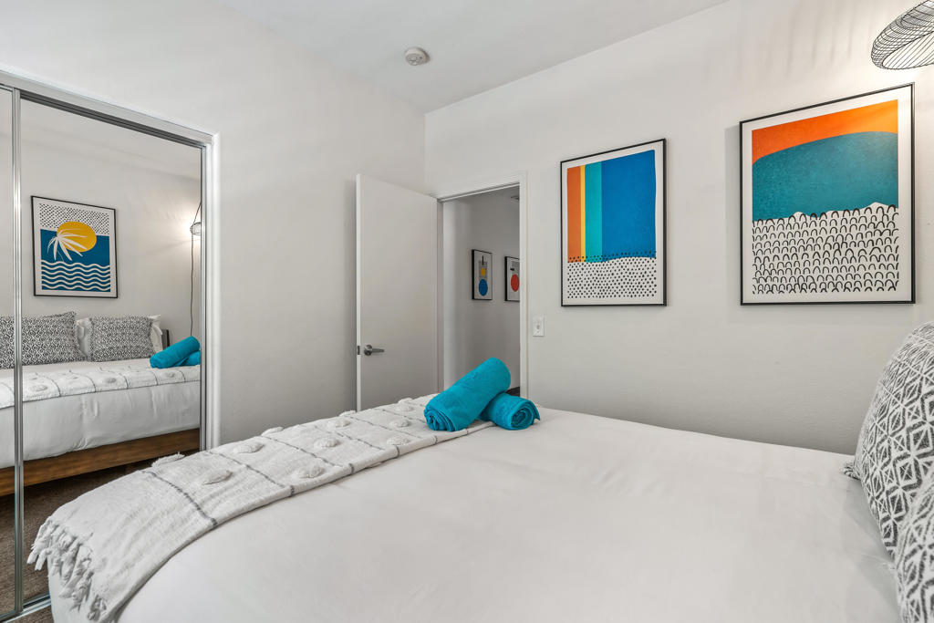 Flora Vista - Residential Lease