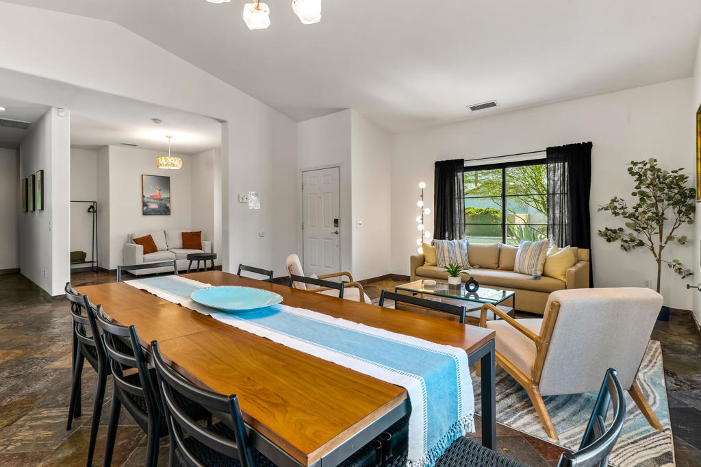 Flora Vista - Residential Lease