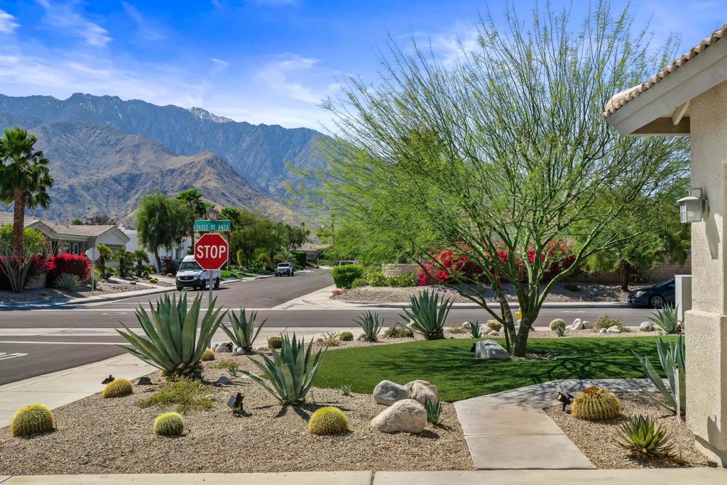 Flora Vista - Residential Lease