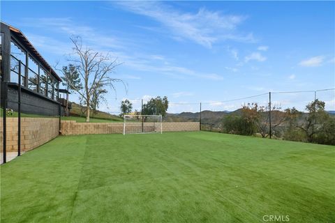 Tiny photo for 9557 Hierba RD, Agua Dulce, CA 91390 (MLS # PF26122717)