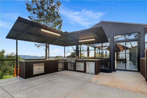 Tiny photo for 9557 Hierba RD, Agua Dulce, CA 91390 (MLS # PF26122717)