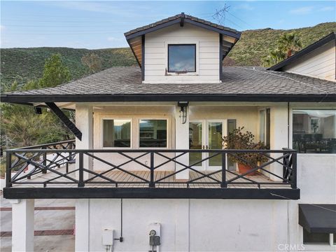 Tiny photo for 9557 Hierba RD, Agua Dulce, CA 91390 (MLS # PF26122717)