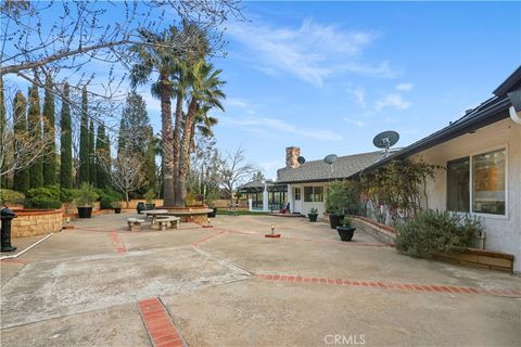 Tiny photo for 9557 Hierba RD, Agua Dulce, CA 91390 (MLS # PF26122717)