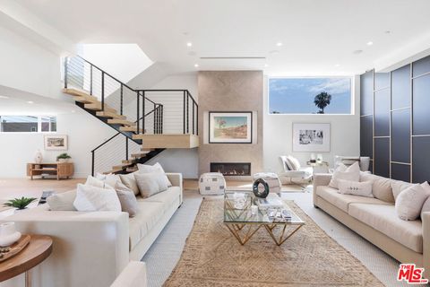 658 California Avenue Venice CA 90291