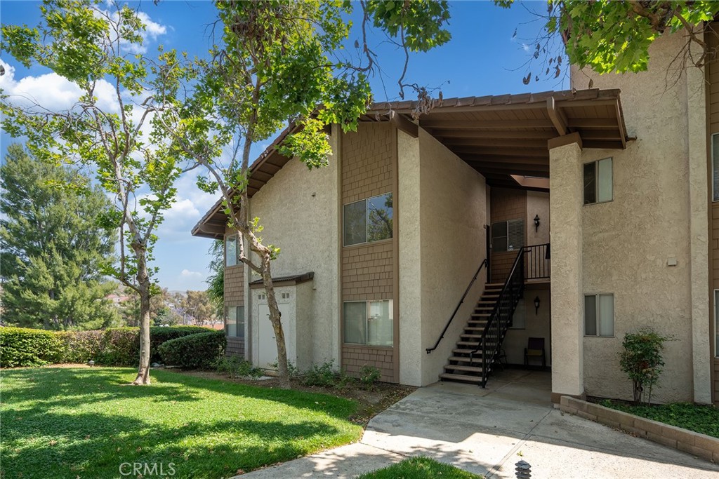 901 Golden Springs Drive D13