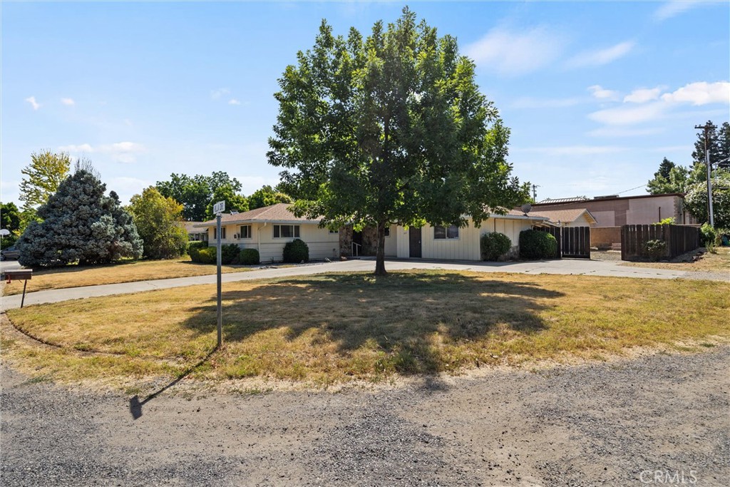 CLASSIC 1973 4-Bedroom home on a Spacious Lot with Endless Possibilities...
This 1973 home offers 4 bedrooms and 2 bathrooms, retaining much of its original charm. It presents an excellent opportunity to make it your own. Situated on a large lot, there's ample space to expand, including room for an ADU (Accessory Dwelling Unit) or additional structures. The home boasts a 2 car detached garage (with a bonus workshop area) located in the backyard of the home. The homes attached garage has been converted into a versatile space, perfect for a home business---think daycare, doggie daycare, or a studio for your hobbies like an art studio or a craft room.
For the outdoor enthusiasts, there's plenty of room for RV parking, boat storage, or any other outdoor project you may have in mind. Whether your a home mechanic, a gardener, or just in need of extra space, this property offers all the room to create the perfect lifestyle. This home is ready to be transformed into your dream property.
Don't miss out on this fantastic opportunity to invest in a home with tons of potential.