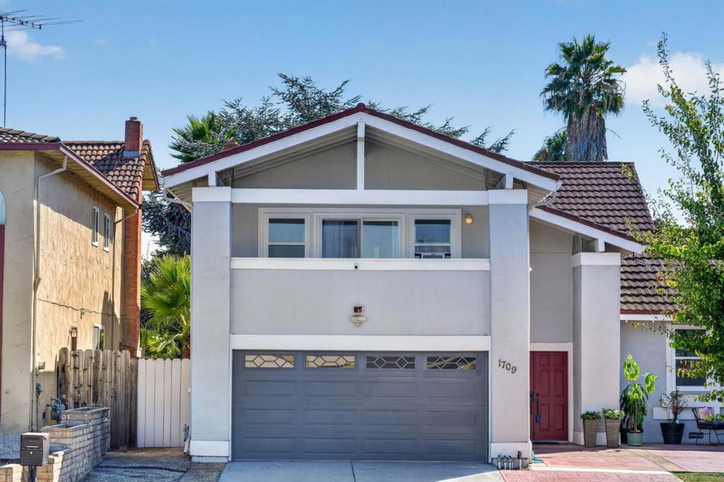1709 Four Oaks Road