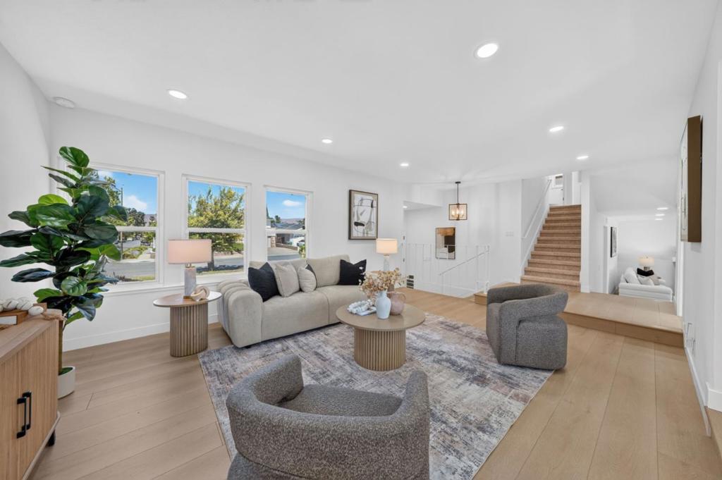 1709 Four Oaks Road