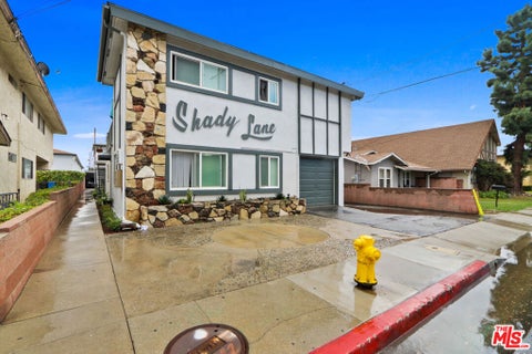 Photo of 10502 Western Avenue, Downey, CA 90241 (MLS # 26104440)