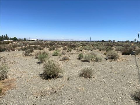 Photo of 0 No name, Landers, CA 92285 (MLS # IV25163325) Photo of 0 No name, Landers, CA 92285 (MLS # IV25163325)