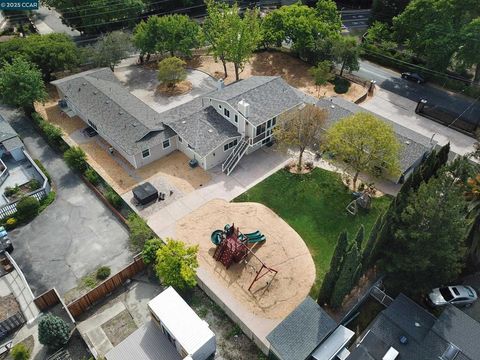 2200 Tice Valley Blvd +3BR ADU Walnut Creek CA 94595