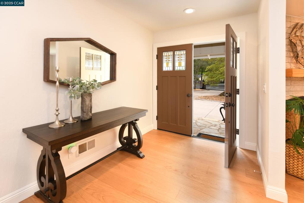 2200 Tice Valley Blvd +3BR ADU