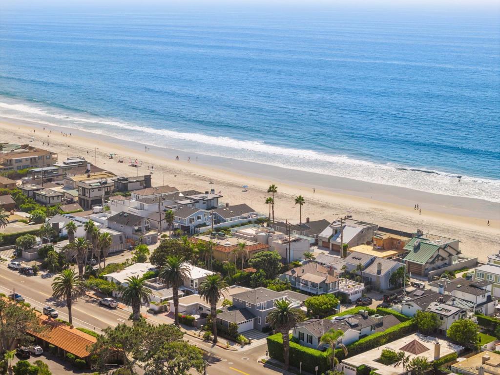 Del Mar - Residential