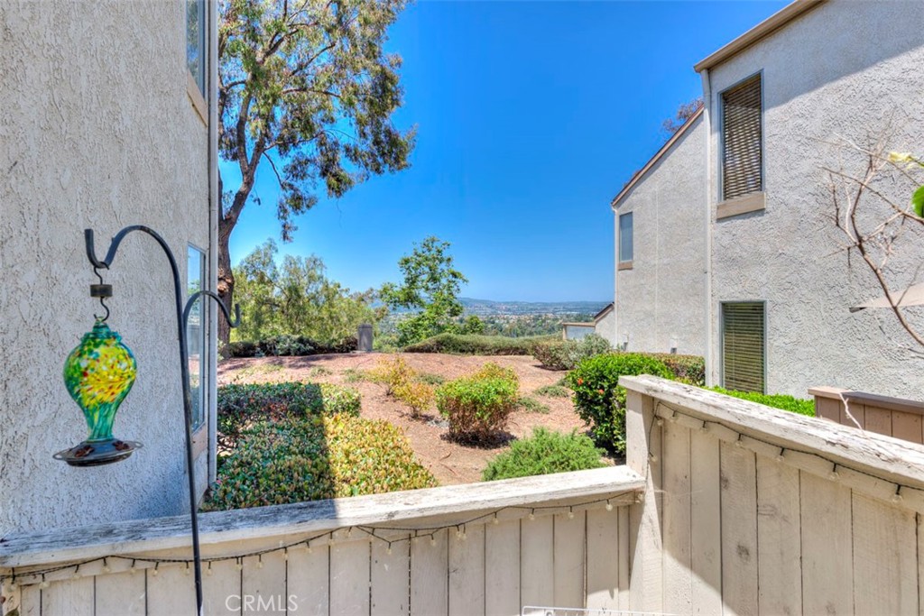 29135 Via Cerrito