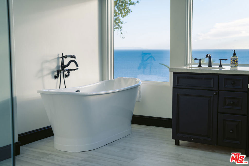 La Costa Hills - Residential