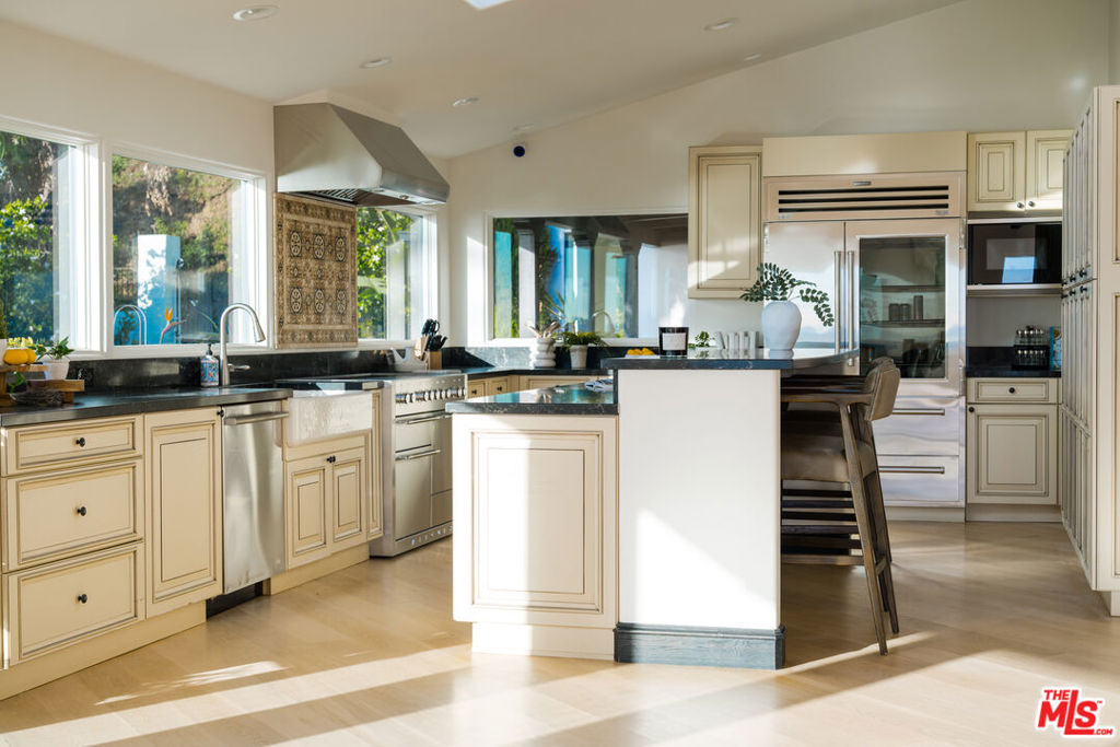 La Costa Hills - Residential