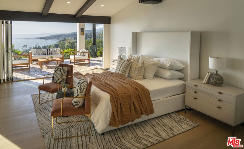 La Costa Hills - Residential