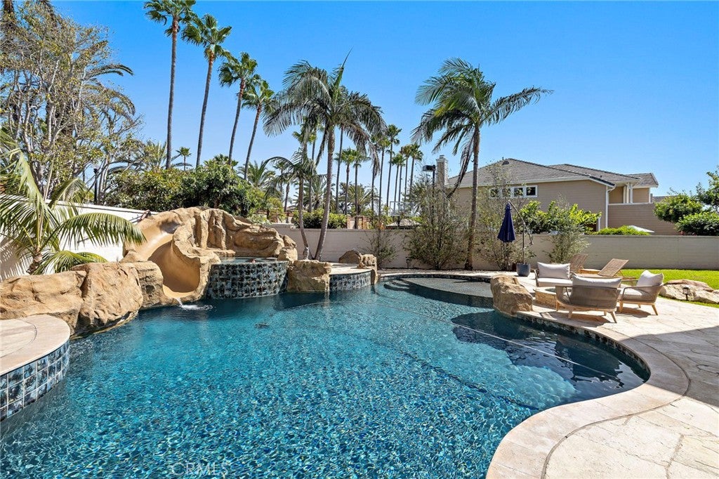 6403 Royal Grove