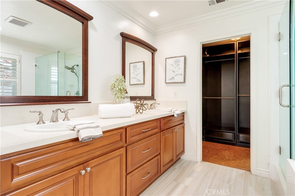 Irvine, California, 92618, United States, 4 Bedrooms Bedrooms, ,3 BathroomsBathrooms,Residential,Active,2042658