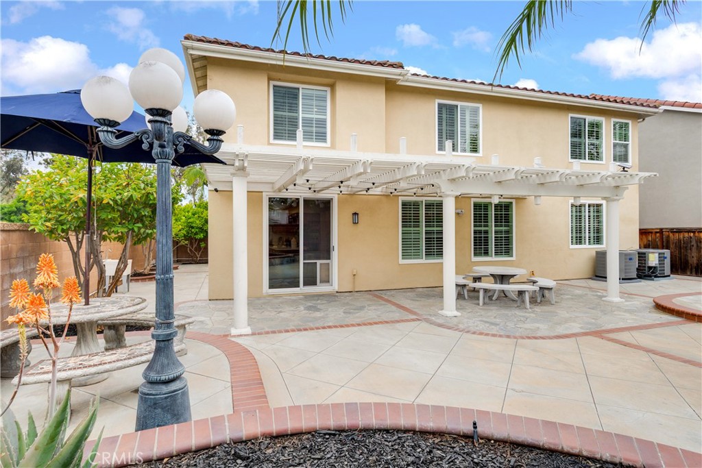 Irvine, California, 92618, United States, 4 Bedrooms Bedrooms, ,3 BathroomsBathrooms,Residential,Active,2042658